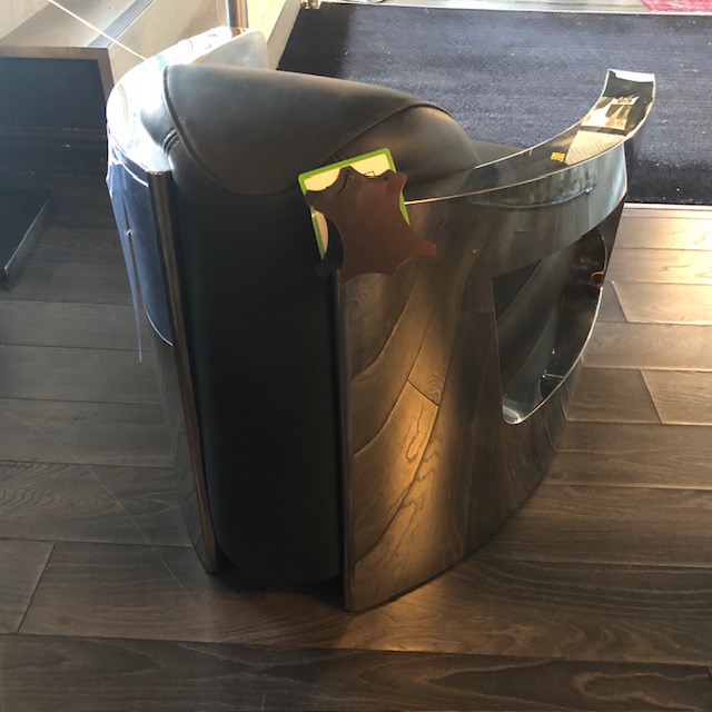 Halo Mars Chair - Hand Tipped Black
