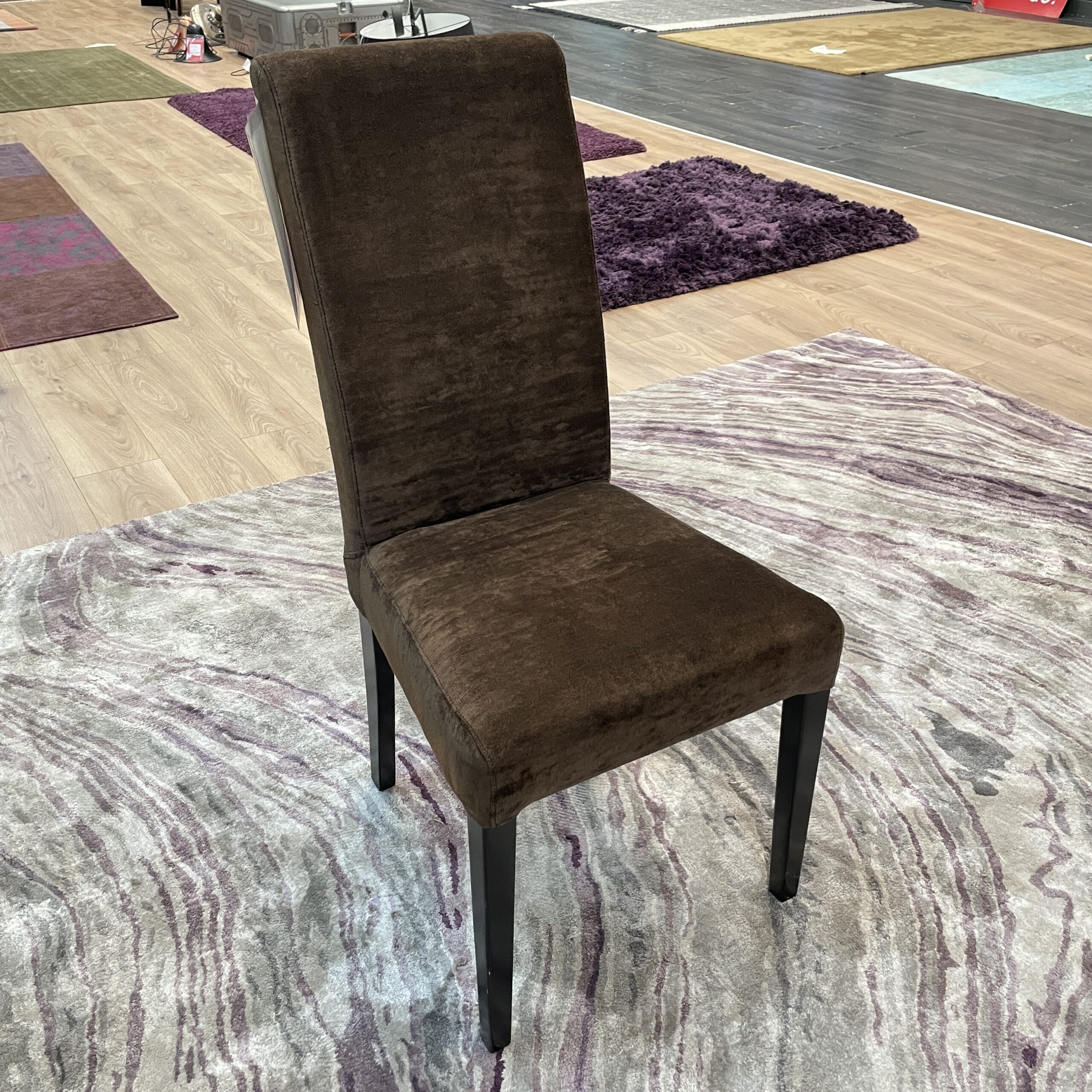 DNB – Brown Velvet Dining Chair